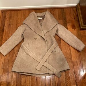 Trina Turk Coat,size 6